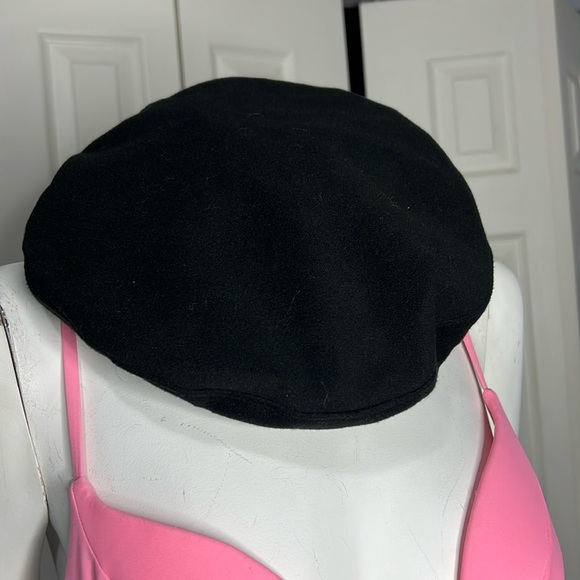 Beret - Picture 3 of 3